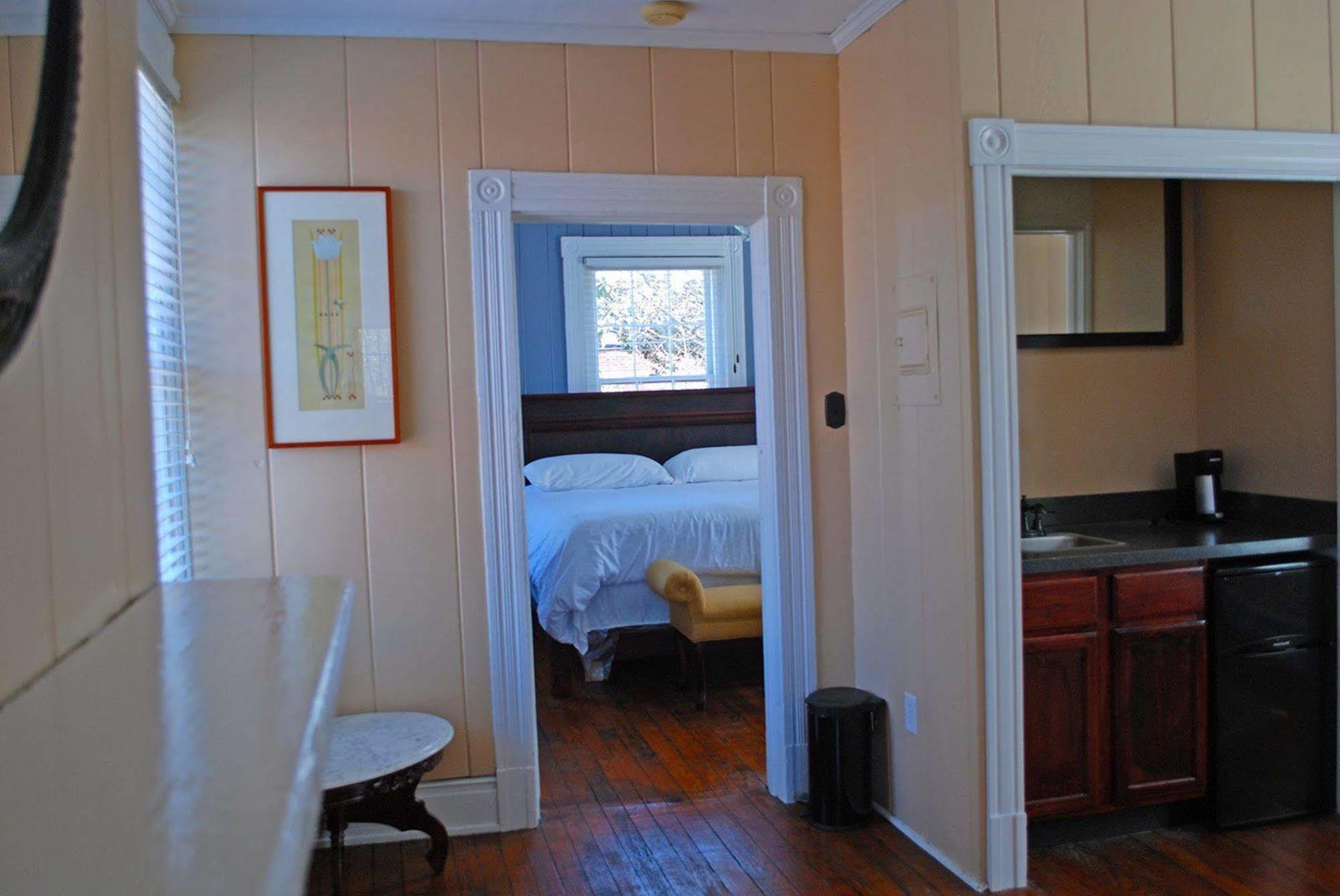 Inn At Patrick Henry'S Richmond Bagian luar foto